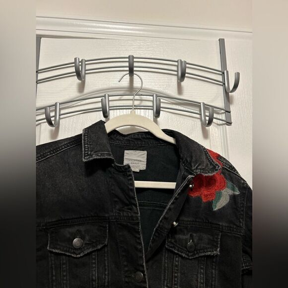 American Eagle Women's XS Embroidered Floral Long Denim Jean Jacket Black rose - Picture 2 of 16